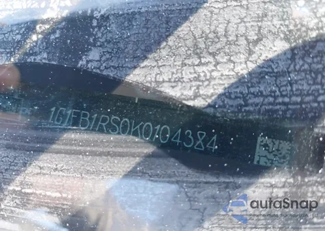 2019 Chevrolet Camaro 1Lt from USA, damaged, VIN 1G1FB1RS0K0104384